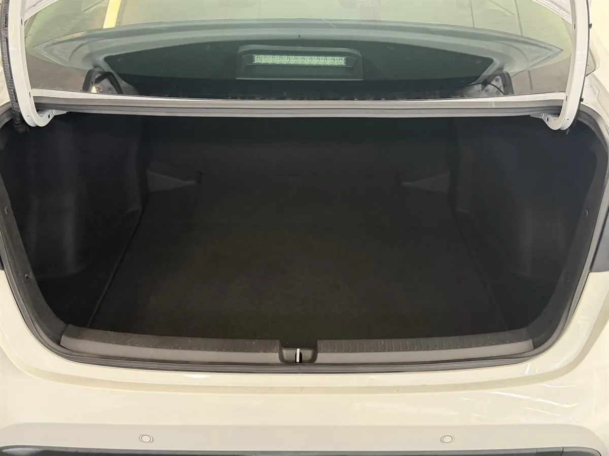 2023 Toyota Corolla G-X, photo 6 of 18