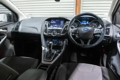 2018 Ford Focus Sport 1.5P NZ New photo 16