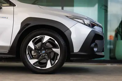 2023 Subaru Crosstrek Limited e-Boxer photo 11