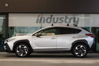2023 Subaru Crosstrek Limited e-Boxer photo 7