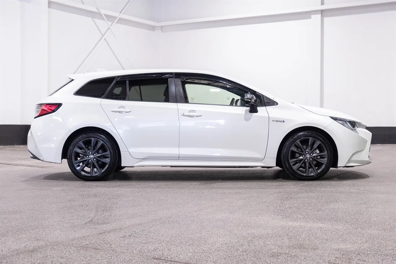 2019 Toyota Corolla Hybrid WXB Rare!
