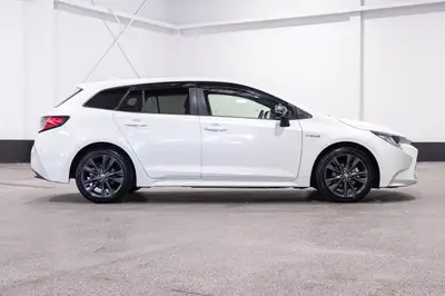 2019 Toyota Corolla Hybrid WXB Rare! photo 7