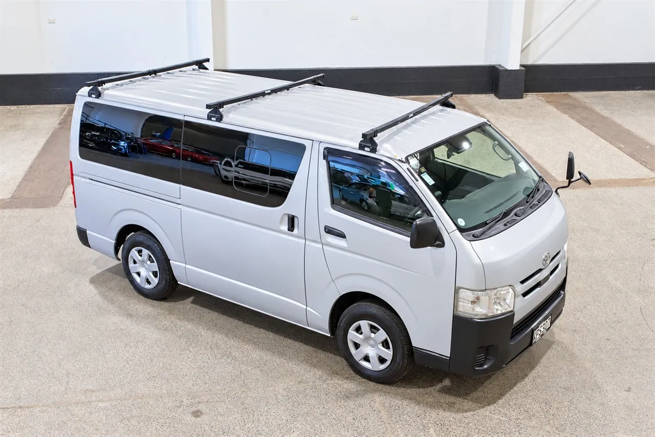 2018 Toyota Hiace DX 5-Door 6-Seat