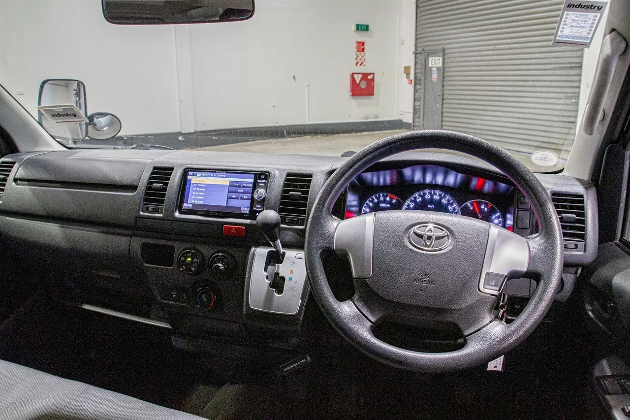 2018 Toyota Hiace DX 5-Door 6-Seat