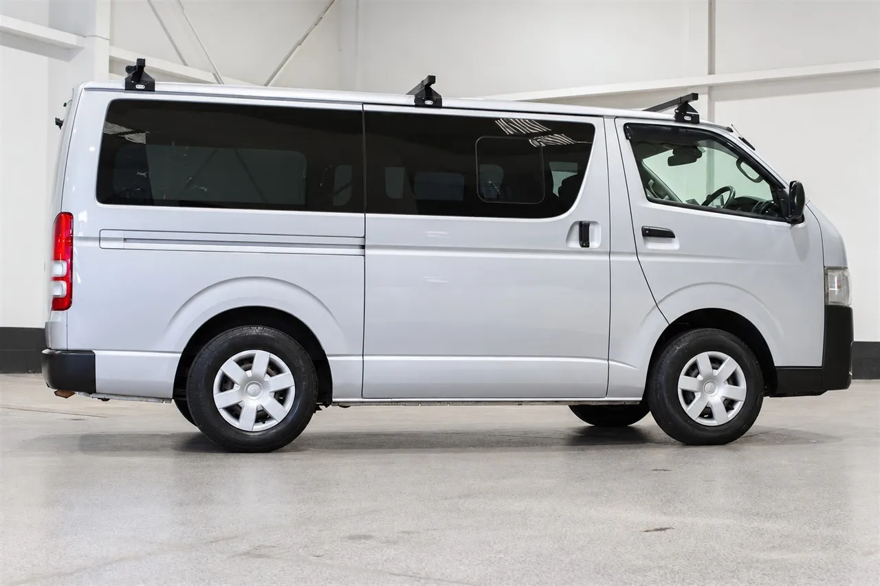 2018 Toyota Hiace DX 5-Door 6-Seat
