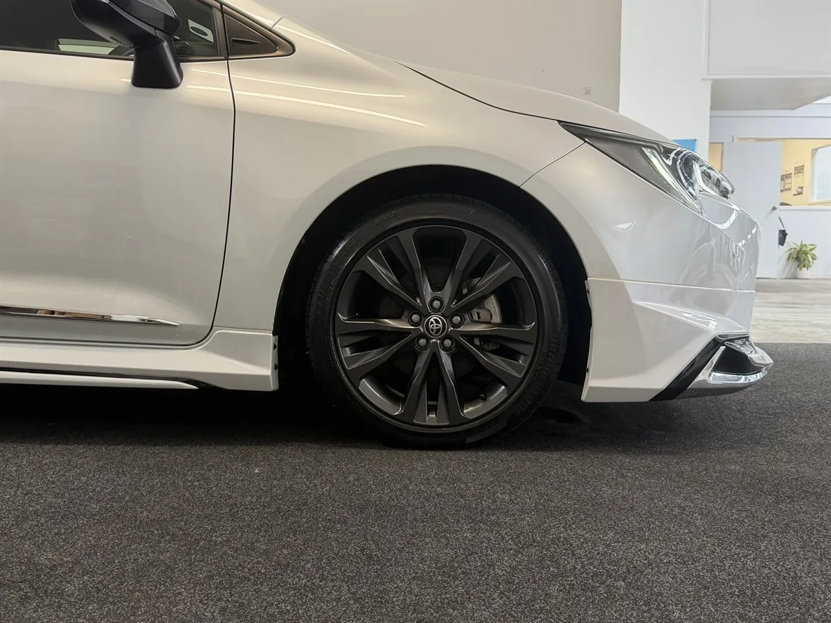 2022 Toyota Corolla Touring WXB Hybrid Modellista Bodykit Station