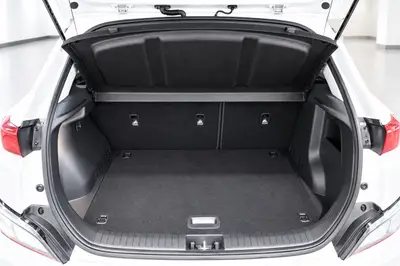 2021 Hyundai Kona EV 64kWh photo 12