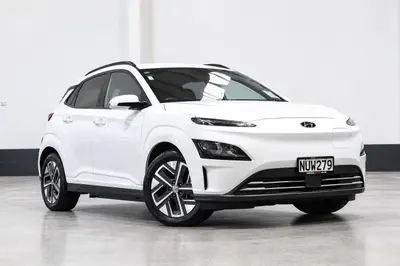 2021 Hyundai Kona EV 64kWh photo 1