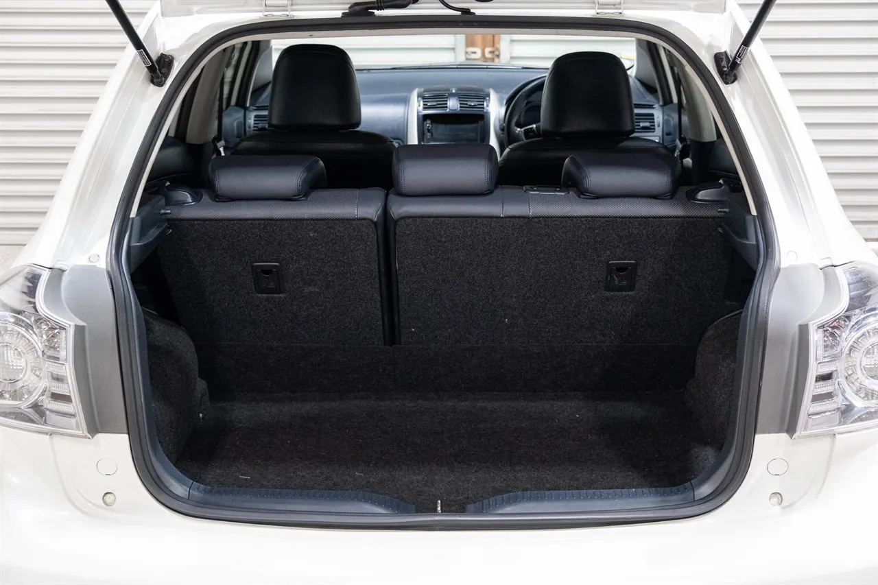 2012 Toyota Blade G-Spec Leather 2.4P