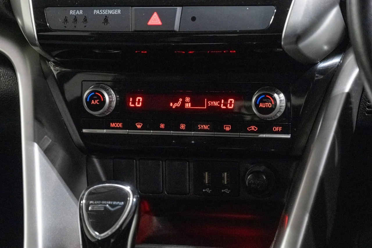 2022 Mitsubishi Eclipse Cross XLS PHEV