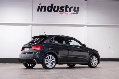 2014 Audi A1 Sport Plus photo 3