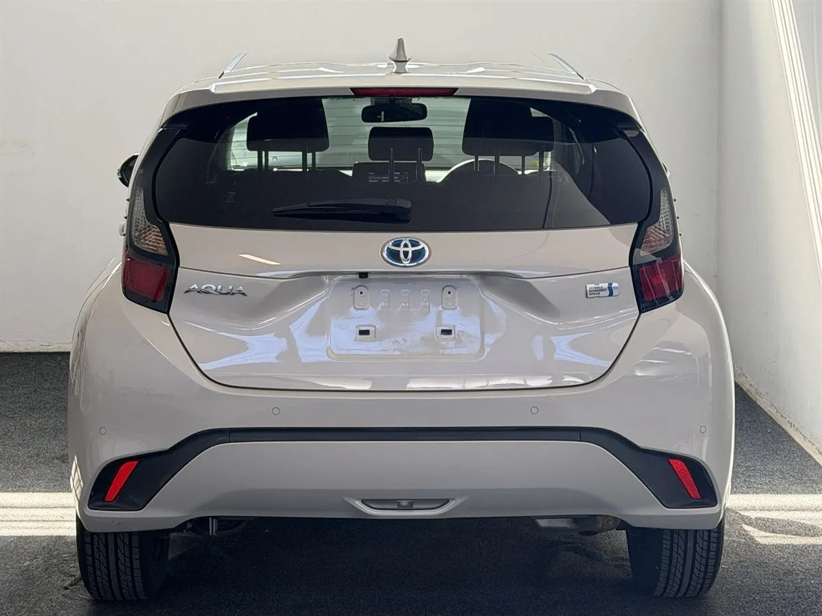 2021 Toyota Aqua 1.5G Hybrid Seats Heated New Shape, photo 5 of 19