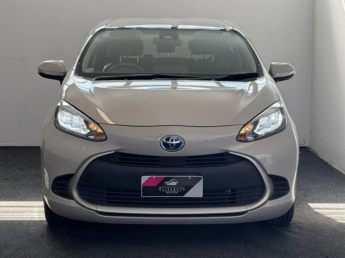 2021 Toyota Aqua 1.5G Hybrid Seats Heated New Shape, photo 2 of 19