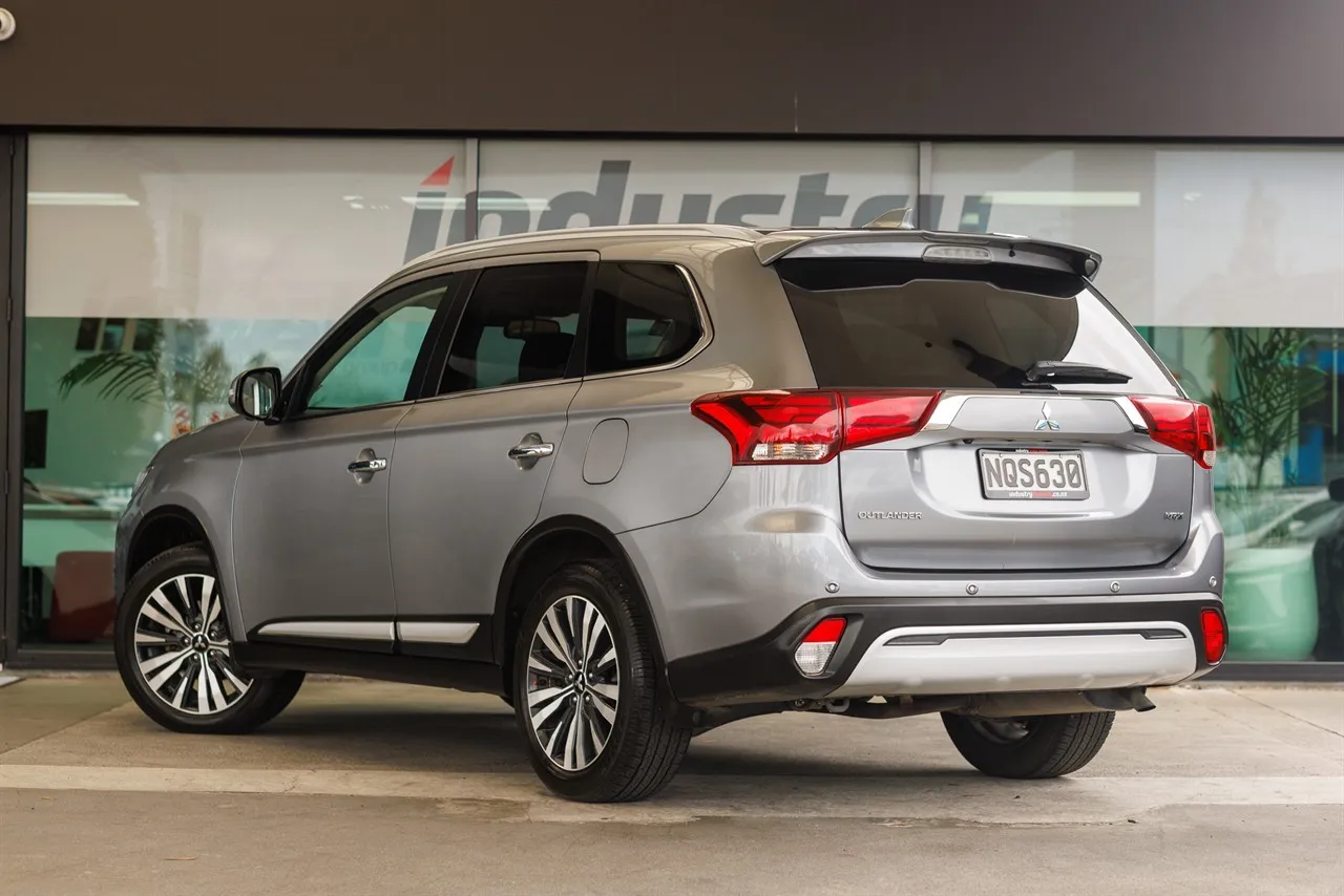 2021 Mitsubishi Outlander VRX 4WD 7S NZ New