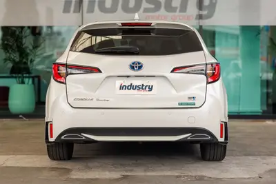 2020 Toyota Corolla Hybrid WXB Touring photo 9