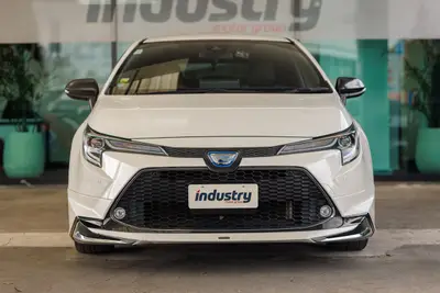 2020 Toyota Corolla Hybrid WXB Touring photo 7