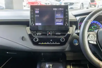 2020 Toyota Corolla Hybrid WXB Touring photo 17