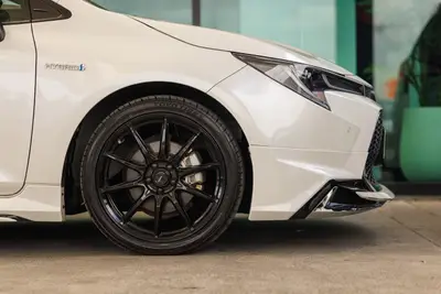 2020 Toyota Corolla Hybrid WXB Touring photo 12