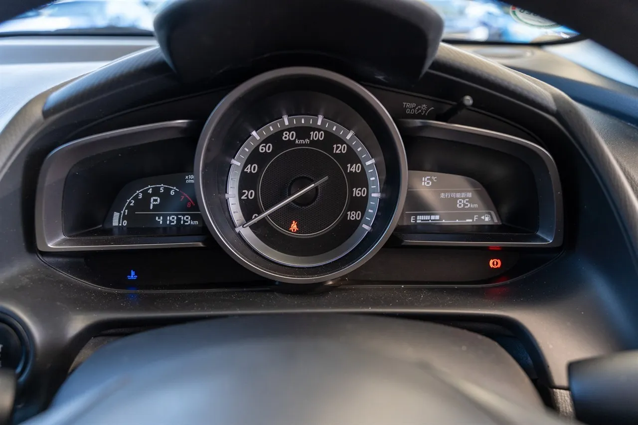 2016 Mazda 2 Demio 13C - 42,000km