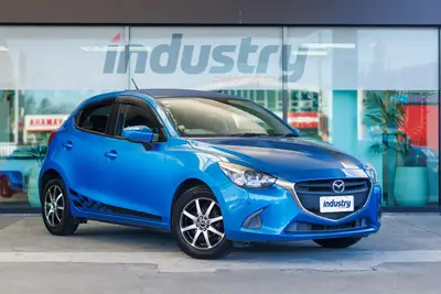 2016 Mazda 2 Demio 13C - 42,000km photo 1