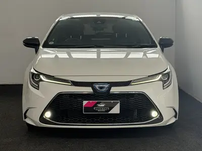 2020 Toyota Corolla Touring WXB Hybrid Super Station photo 2
