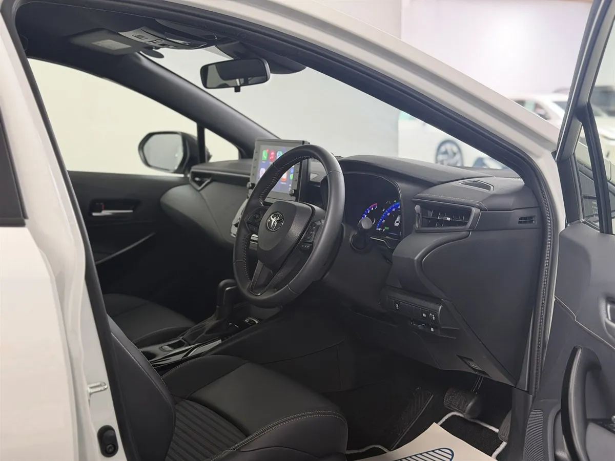 2020 Toyota Corolla Touring WXB Hybrid Super Station