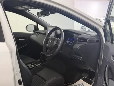 2020 Toyota Corolla Touring WXB Hybrid Super Station photo 10