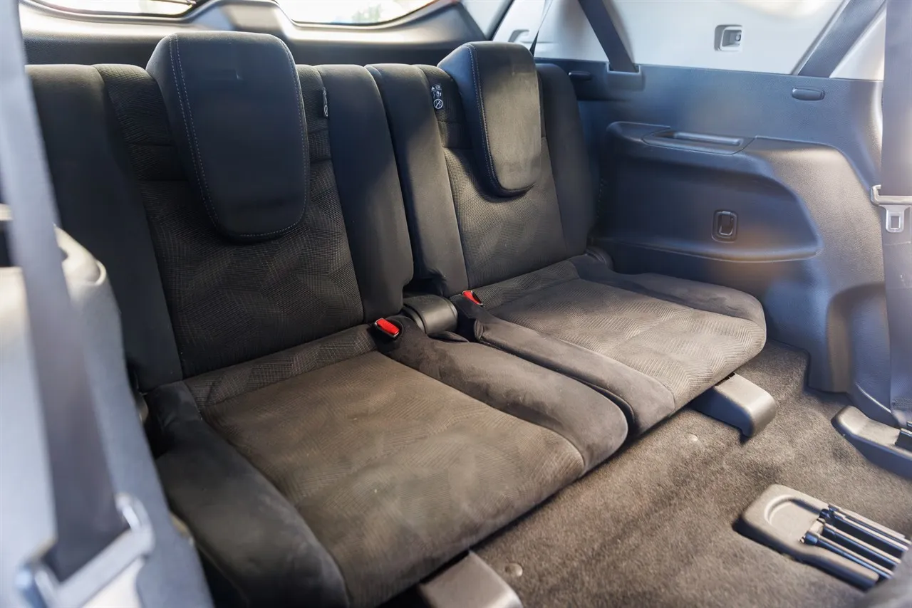2016 Nissan X-Trail ST 7 Seater