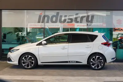 2016 Toyota Auris 120T Turbo Leather! photo 8
