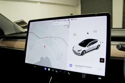 2019 Tesla MODEL 3 Performance photo 16