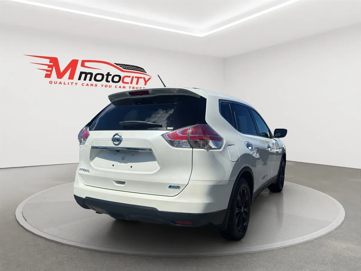 2014 Nissan X-Trail 20X, Leather Heated Seats, photo 3 of 20
