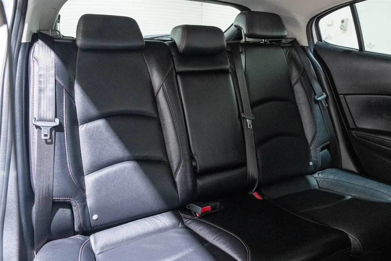 2014 Mazda Axela Sport Touring L-Pack