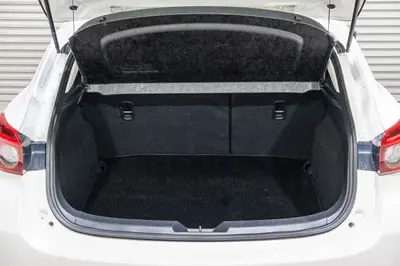 2014 Mazda Axela Sport Touring L-Pack photo 13