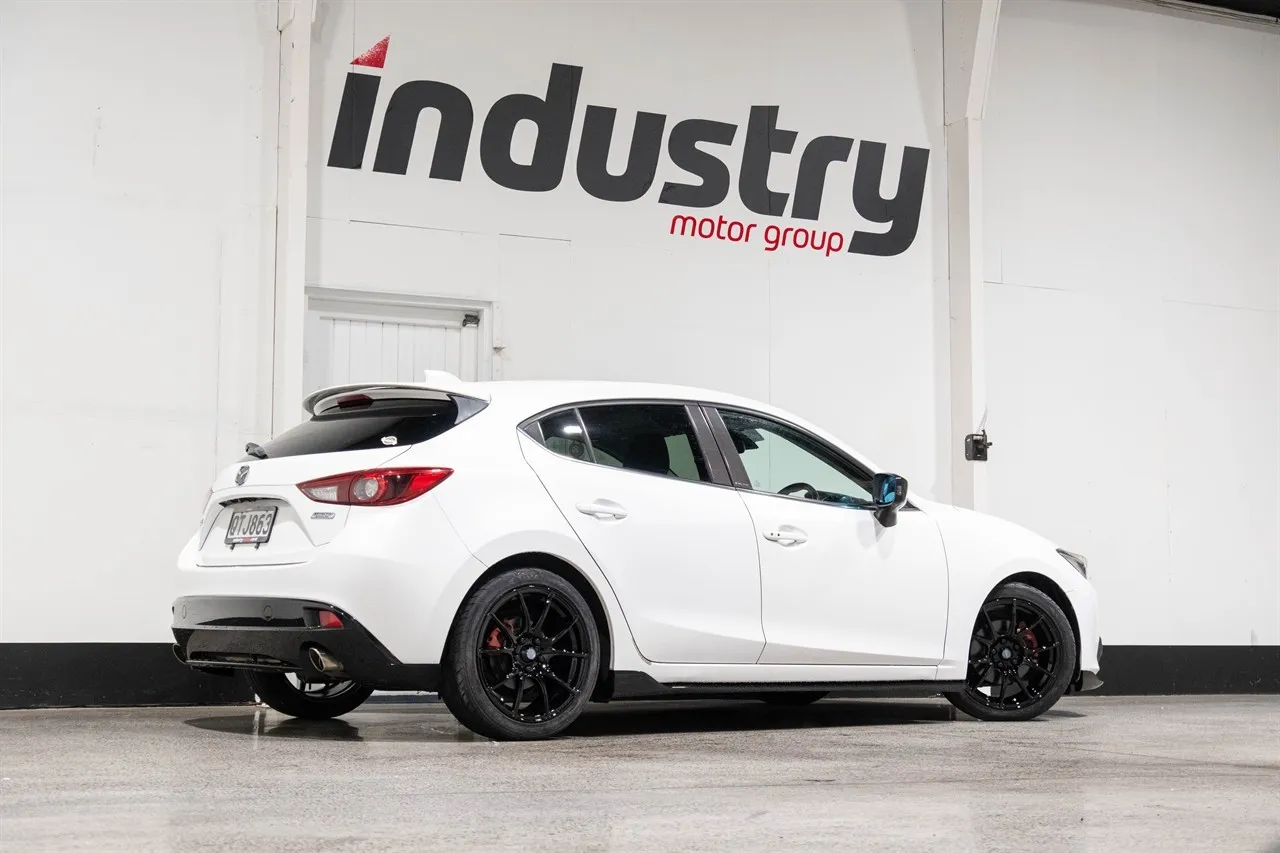 2014 Mazda Axela Sport Touring L-Pack
