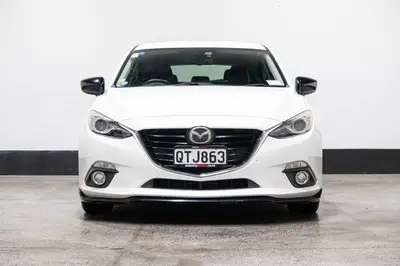 2014 Mazda Axela Sport Touring L-Pack photo 6