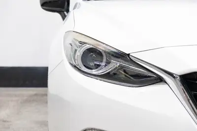 2014 Mazda Axela Sport Touring L-Pack photo 7