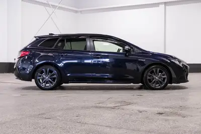 2019 Toyota Corolla Hybrid Touring WXB photo 17