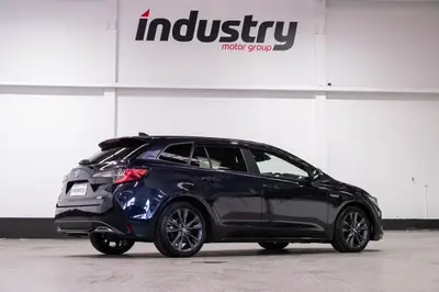 2019 Toyota Corolla Hybrid Touring WXB photo 9