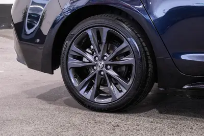 2019 Toyota Corolla Hybrid Touring WXB photo 12