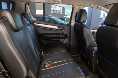 2019 Holden Trailblazer LTZ 4WD 7 Seat NZ New photo 14