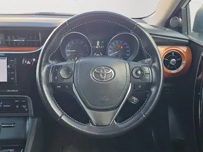 2015 Toyota Auris Leather Seats, Lane Assist, Cruise control photo 18