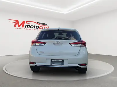2015 Toyota Auris Leather Seats, Lane Assist, Cruise control photo 4