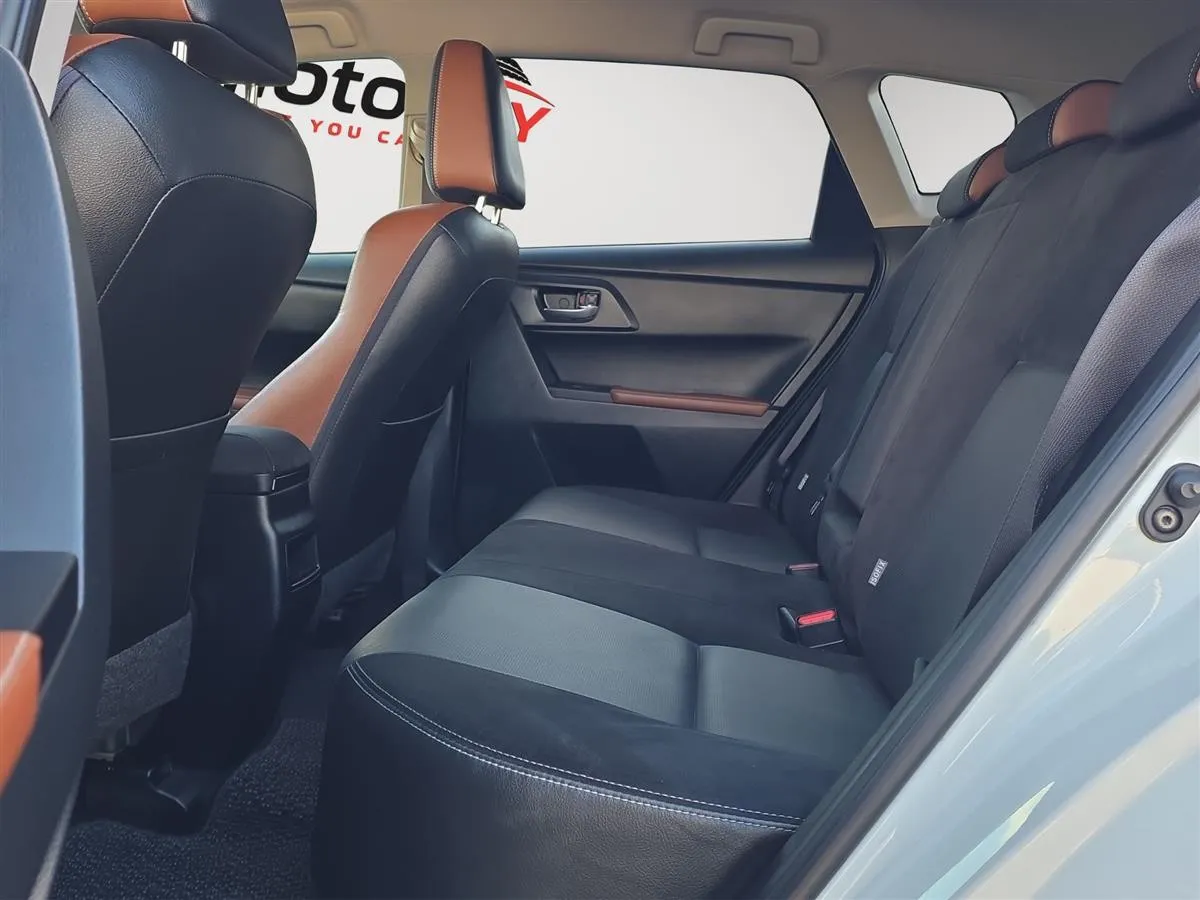 2015 Toyota Auris Leather Seats, Lane Assist, Cruise control