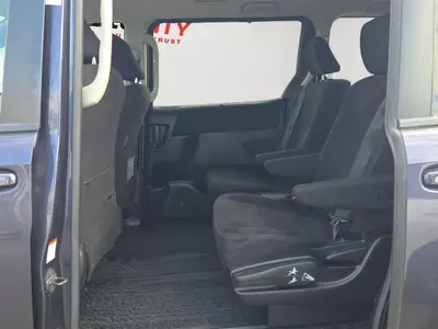 2015 Toyota Voxy Hybrid, Cruise control, Rear power doors Station photo 14