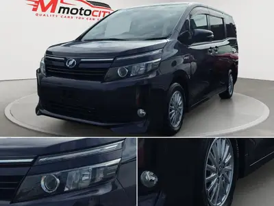 2015 Toyota Voxy Hybrid, Cruise control, Rear power doors Station photo 11