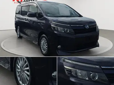 2015 Toyota Voxy Hybrid, Cruise control, Rear power doors Station photo 9