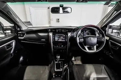 2019 Toyota Fortuner GXL 7 Seat photo 19