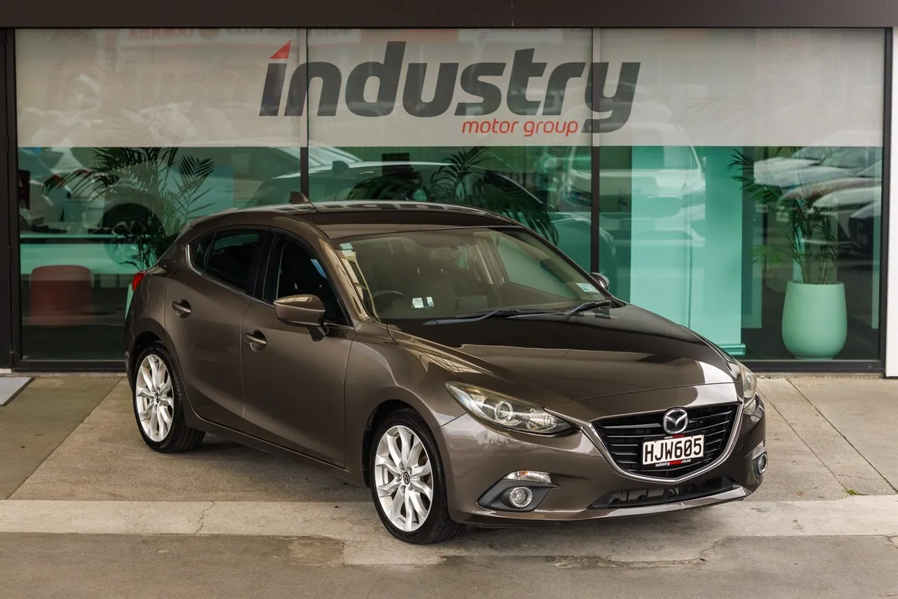2014 Mazda 3 SP25 NZ New