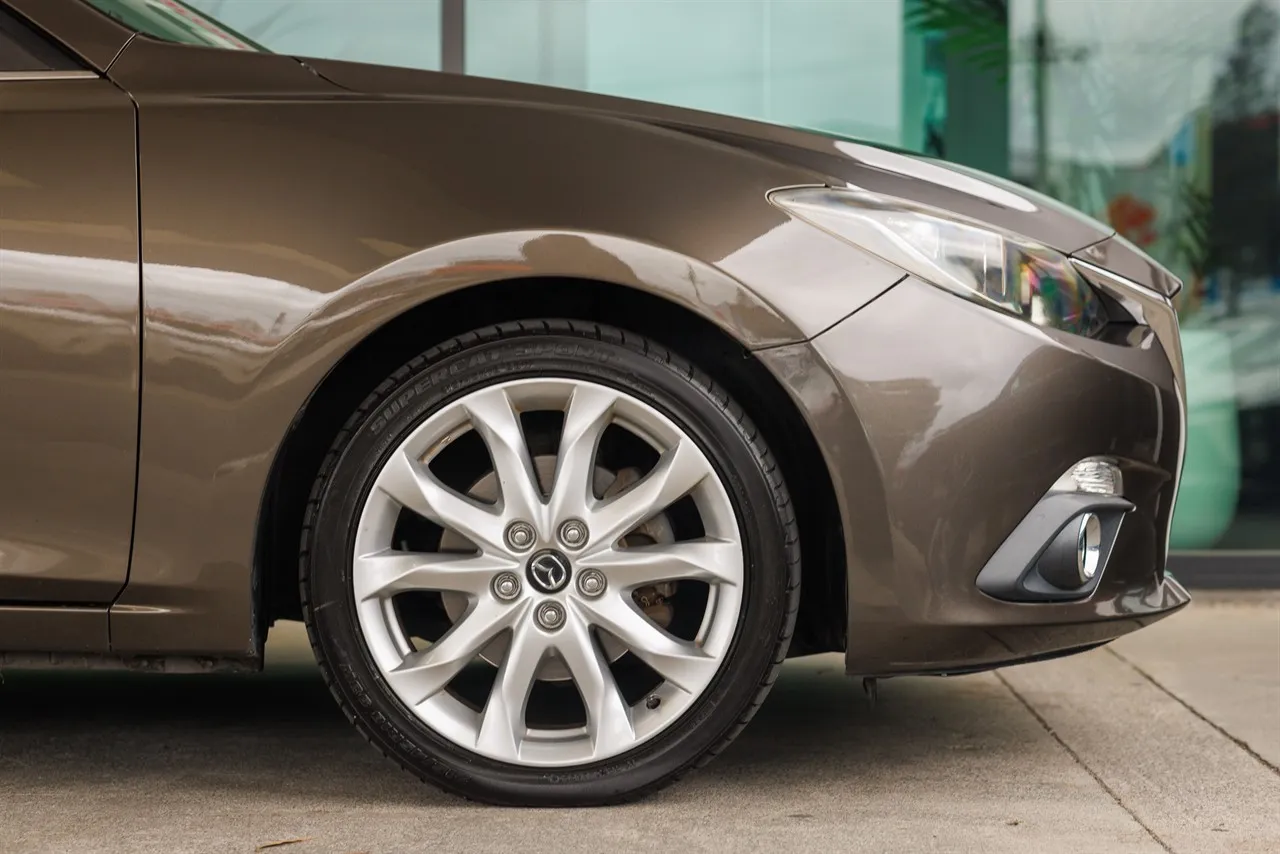 2014 Mazda 3 SP25 NZ New