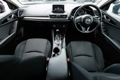 2014 Mazda 3 SP25 NZ New photo 18